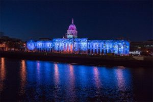 Projection sur le Custom House